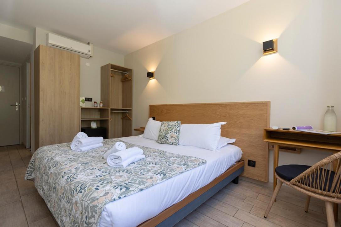 Auberge Kalliste - Eco Label Porto Pollo Bagian luar foto